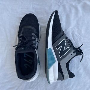 New Balance Women's 247 v2 Sneakers Size 9
